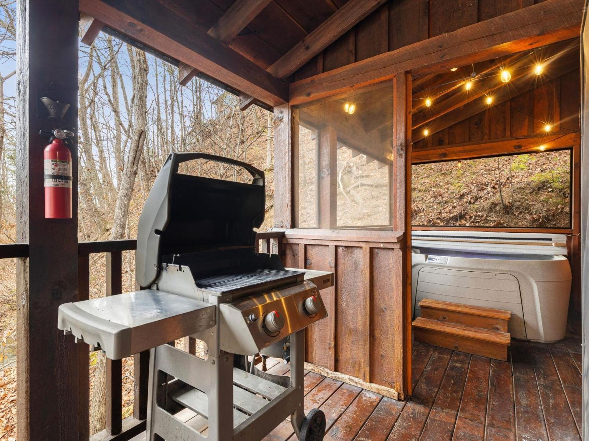 Er40 - The Bear Pause -Great Location,,,Close To All The Action! Cabin 비둘기 포지 외부 사진